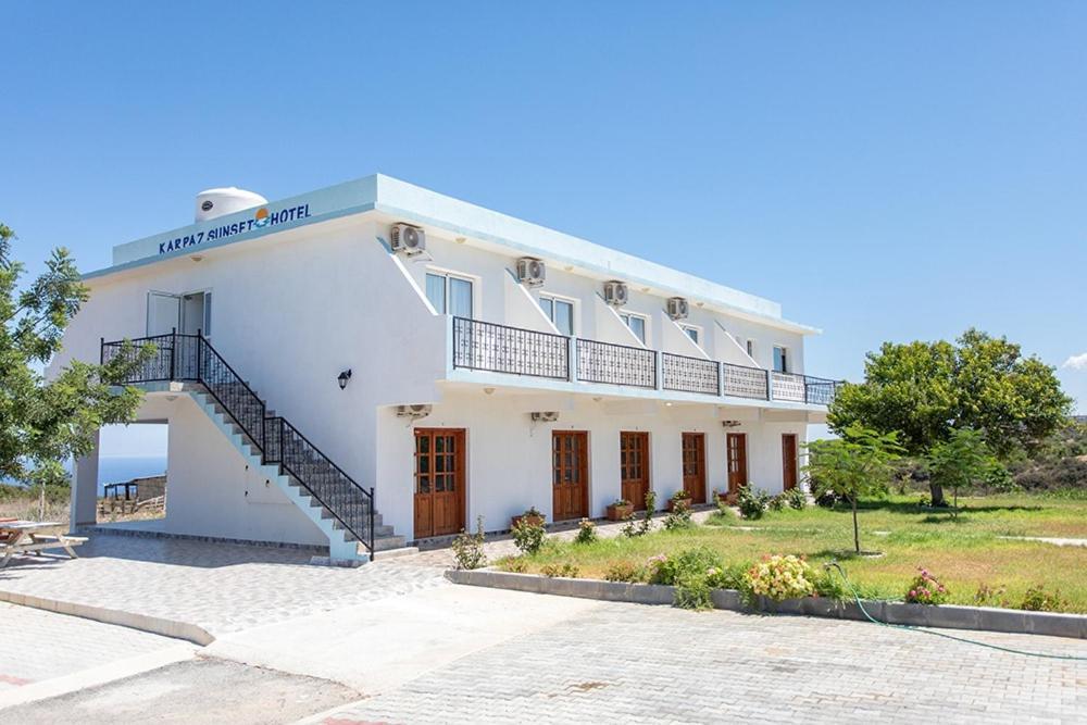 Karpaz Sunset Hotel Rizokarpaso Exterior foto